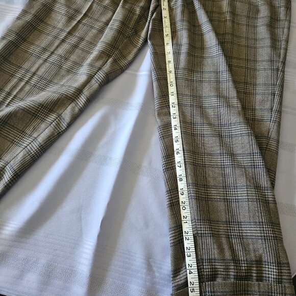 Brown with black plaid pants - Picture 8 of 8